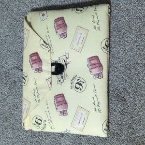 Book protector sleeve Harry Potter themed